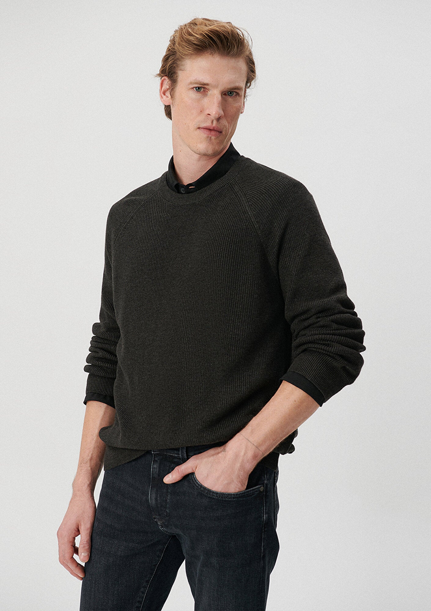 Mavi Men's Crew Neck Sweatshirt In Antique White – Mavi nada Mavi Men's Crew Neck Sweatshirt In Antique White – Mavi nada
