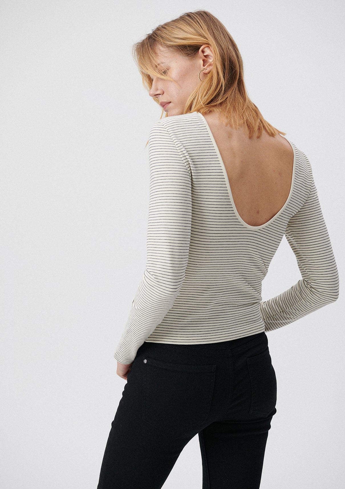 Mavi Stripe Tee: T-shirt Uomo A Righe Con Scollo Rotondo, Cotone Resistente