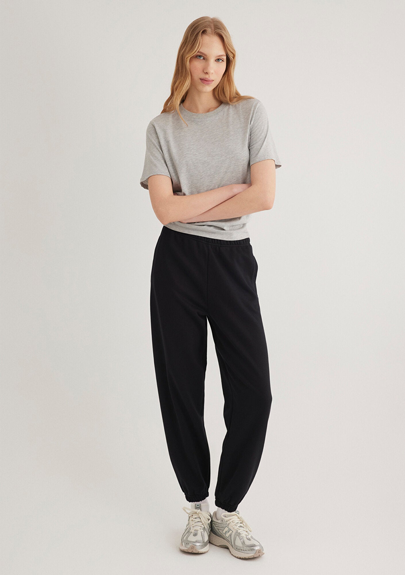 Black Basic Sweatpants Mavi