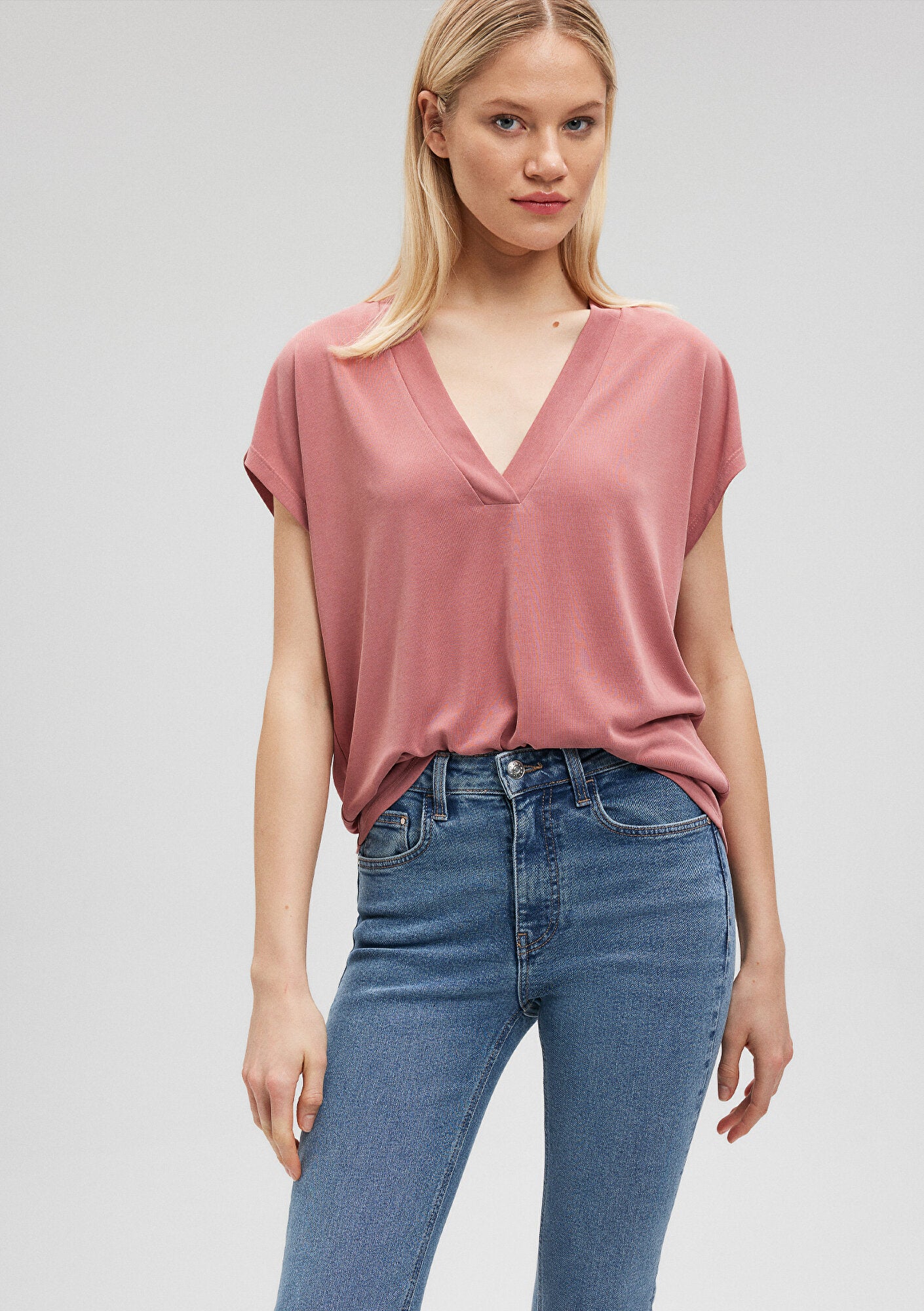 Pink Variant Lux Touch V Neck Pink T-Shirt Mavi