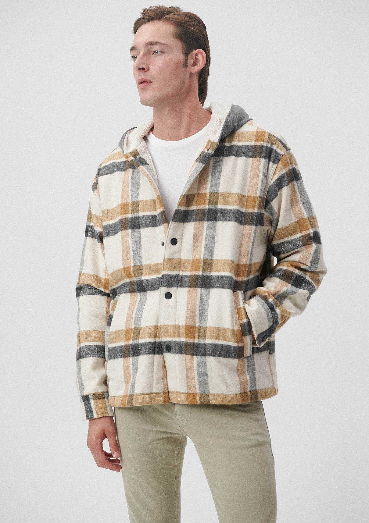 Jocket Bedge Color Beige Checkered Jacket Mavi